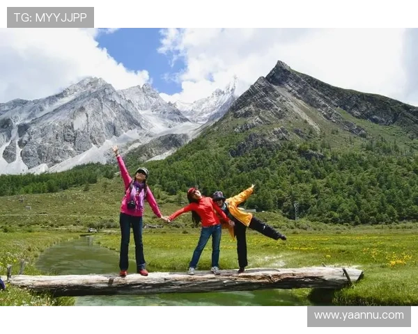 稻城亚丁天空跑越野赛激情开启 领略高原风光与极限挑战