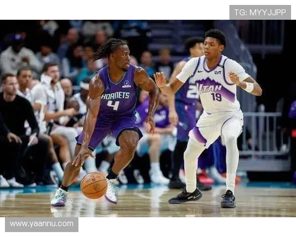 布里奇斯砍下29分黄蜂轻松战胜爵士迎大胜