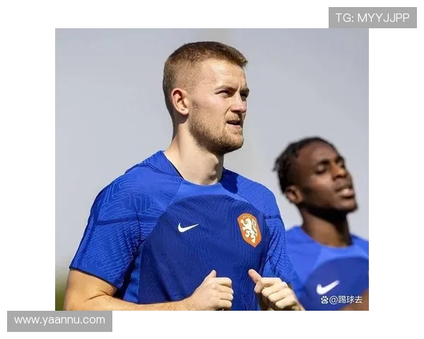 德里赫特谈防守体系适应性三中卫战术逐渐熟练掌握